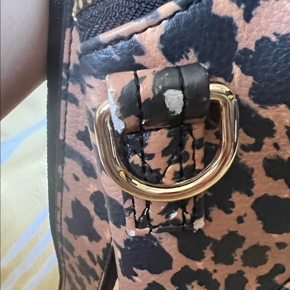Chic Leopard Print Backpack - Picture 9 of 10